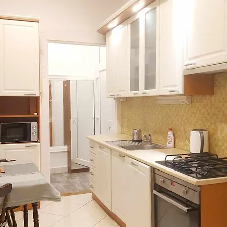 Apartment Belvarosi Apartman