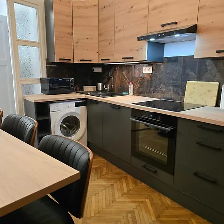 Apartment Belvarosi Apartman