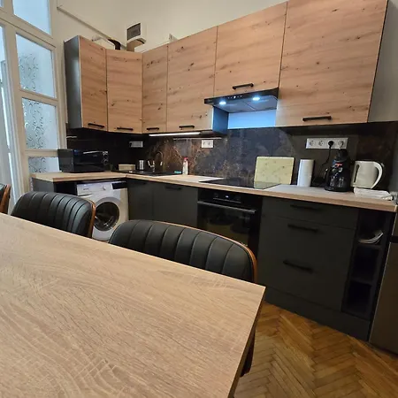 Apartment Belvarosi Apartman Szeged