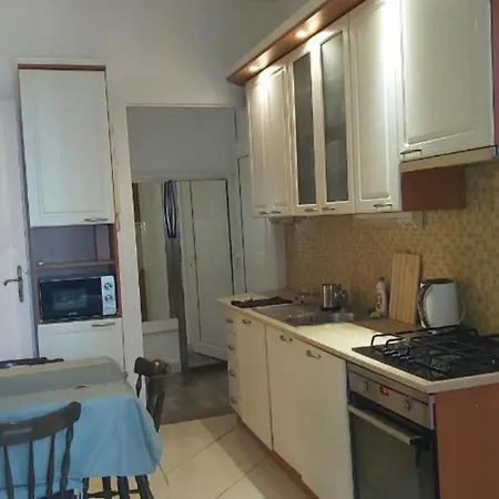 Apartment Belvarosi Apartman *