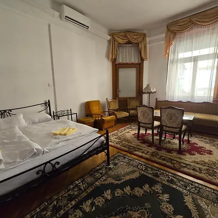 Apartment Belvarosi Apartman *